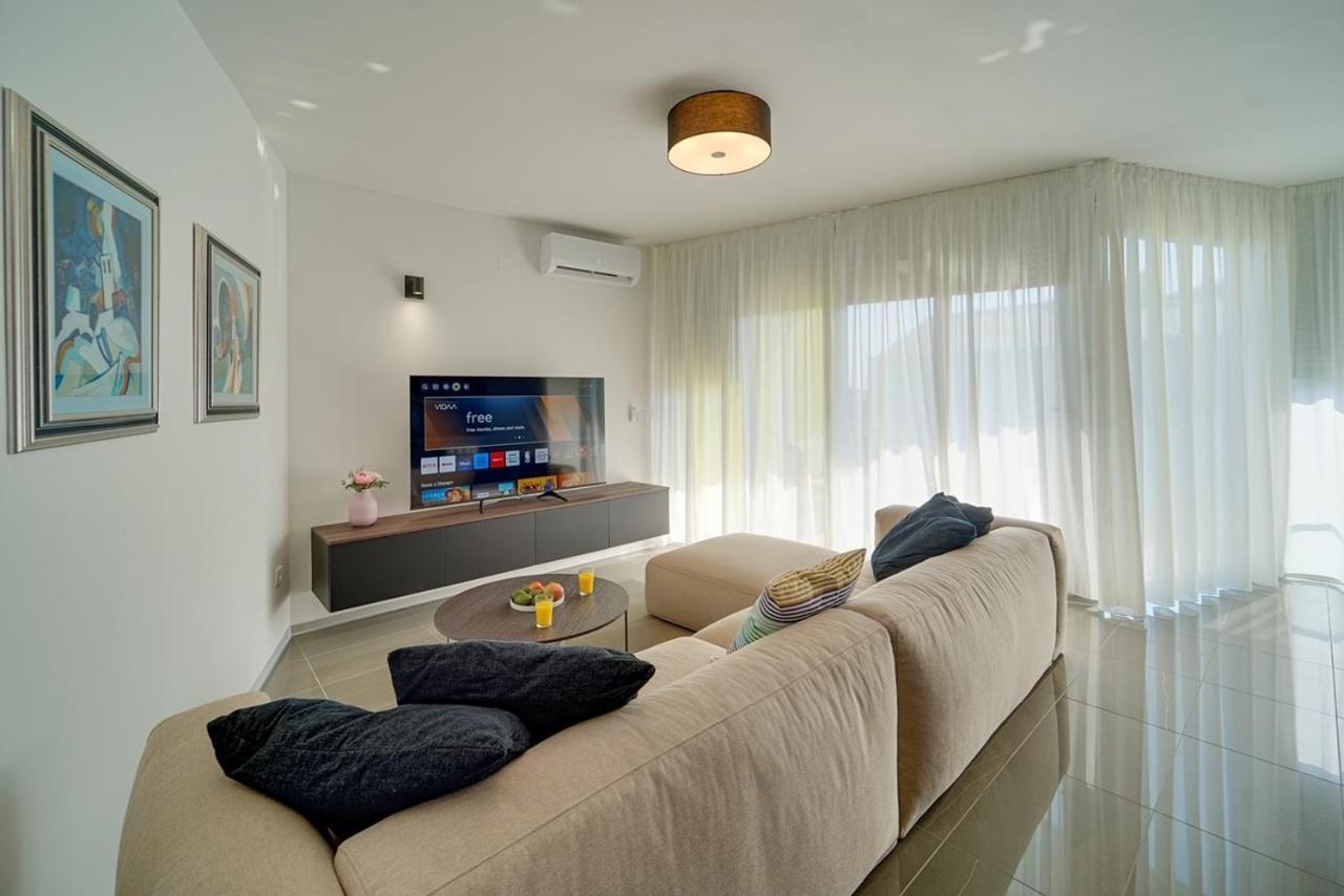 Apartment Hana Замбратія Екстер'єр фото